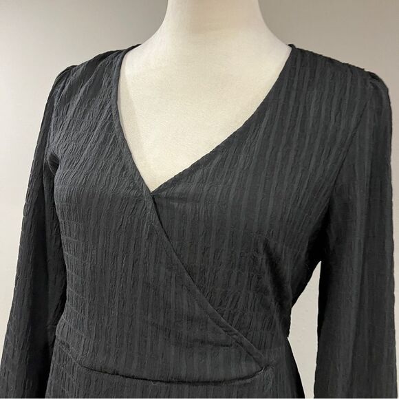 SO Elegant Black long sleeve fake Wrap mini Dress size medium - Picture 2 of 13